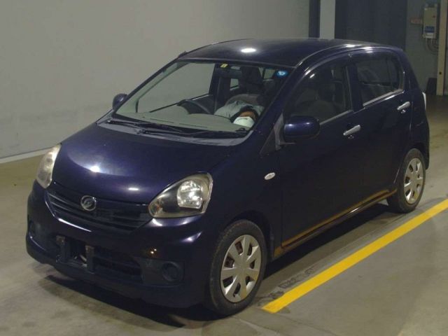 3200 Daihatsu Mira e s LA300S 2014 г. (TAA Yokohama)